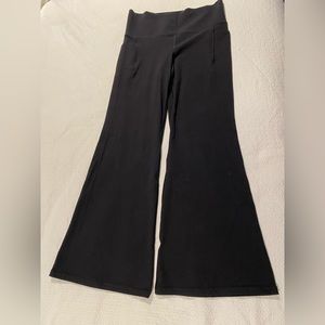 Athleta Salutation Stash Flare Pant